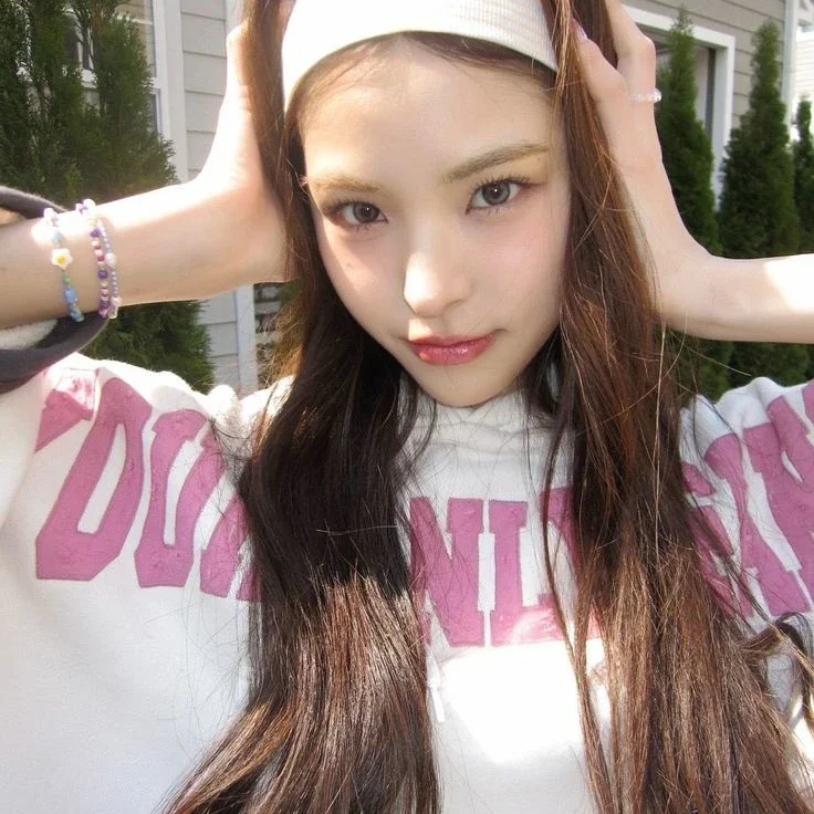 Mai gallery image