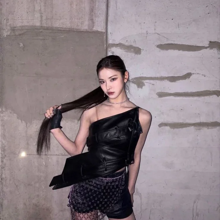 Mai gallery image