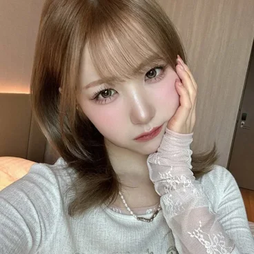 Hitomi 4