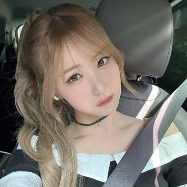 Hitomi
