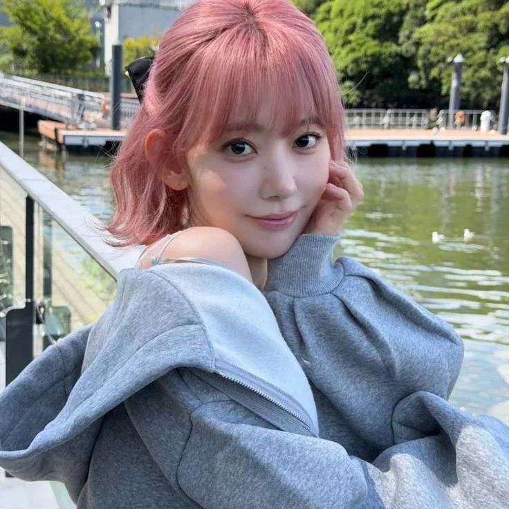 Sakura gallery image