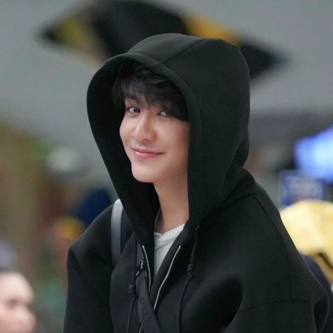 Joong gallery image