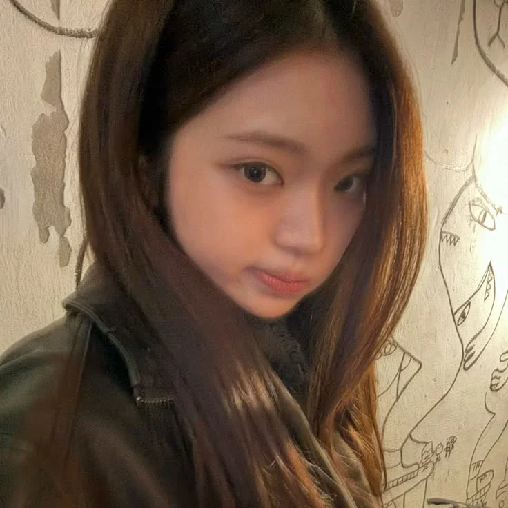 Gambar galeri Kang Yeseul