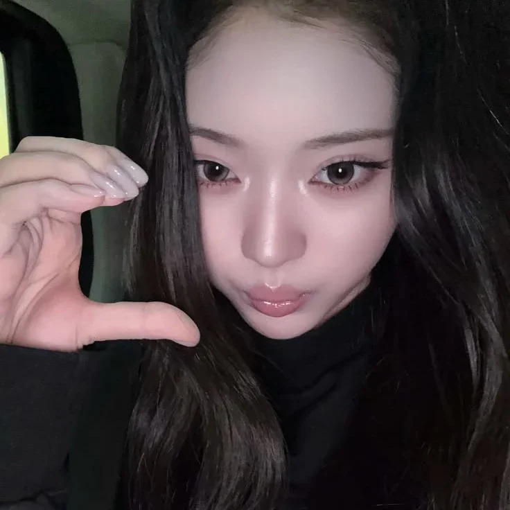 Gambar galeri Kang Yeseul