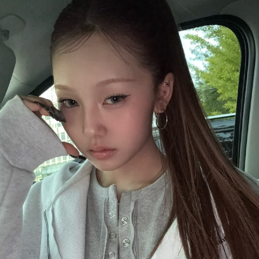 Son Juone 갤러리 이미지