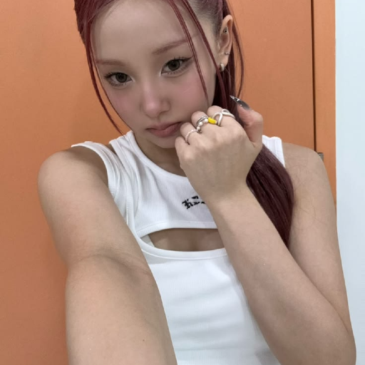 Son Juone 갤러리 이미지
