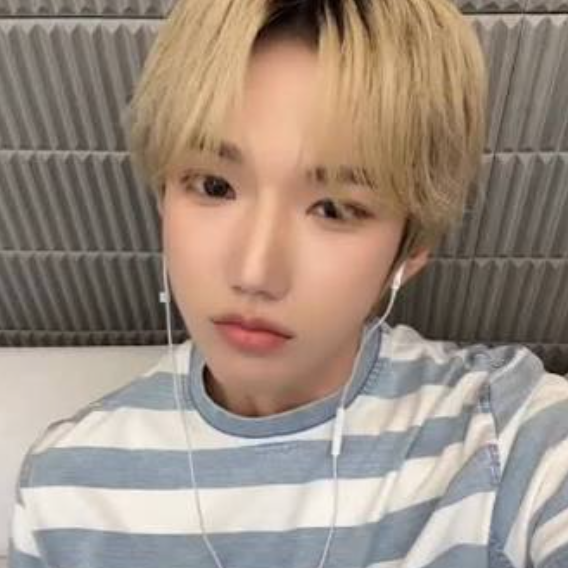 Hyunmin 갤러리 이미지