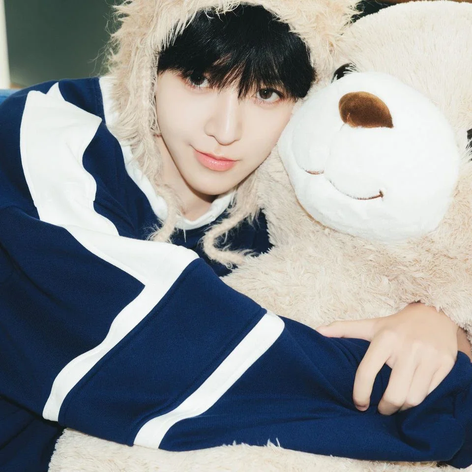 Donghyeon gallery image