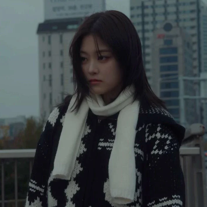 Hyunjin gallery image