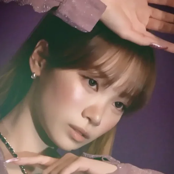 Chaewon 4