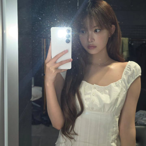 Eunchae 갤러리 이미지