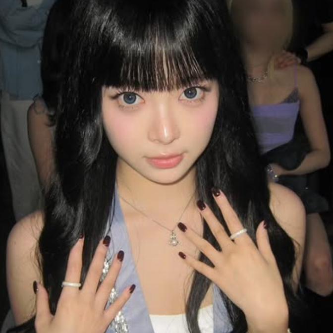 Eunchae 갤러리 이미지
