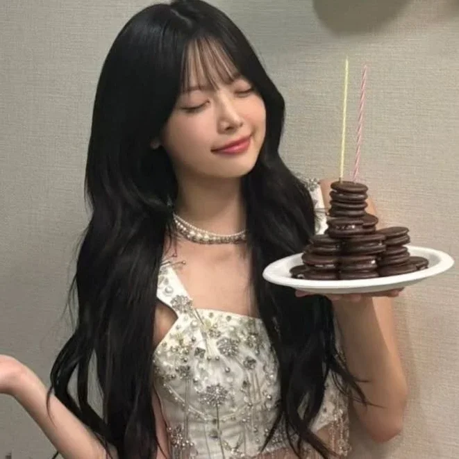 Eunchae gallery image