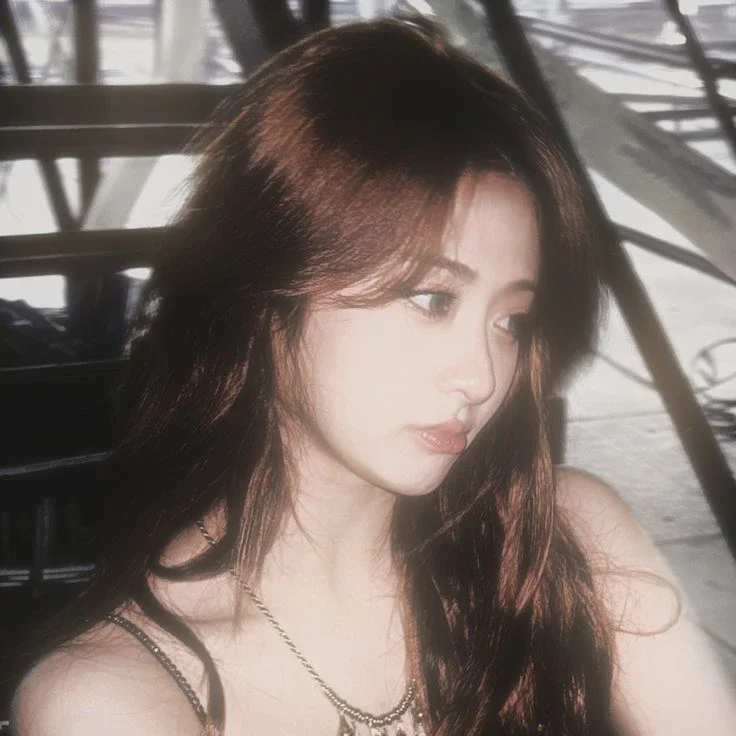 Huh Yunjin gallery image