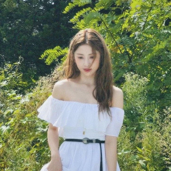 Huh Yunjin