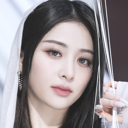 Huh Yunjin