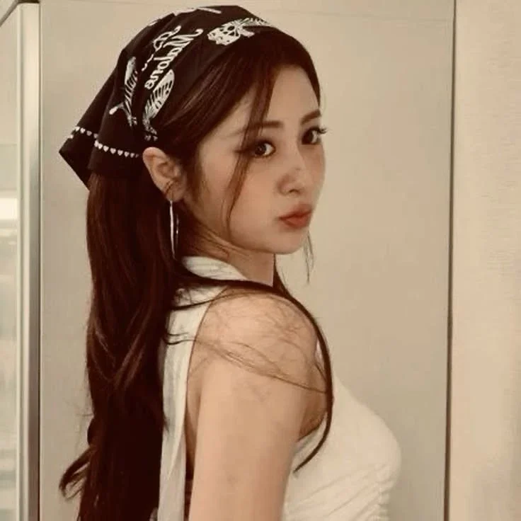 Huh Yunjin gallery image