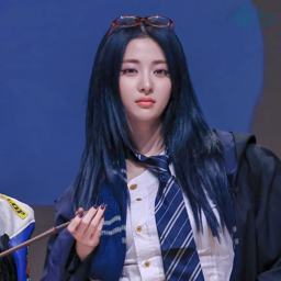 Huh Yunjin