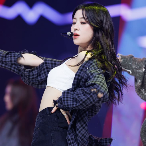 Huh Yunjin gallery image