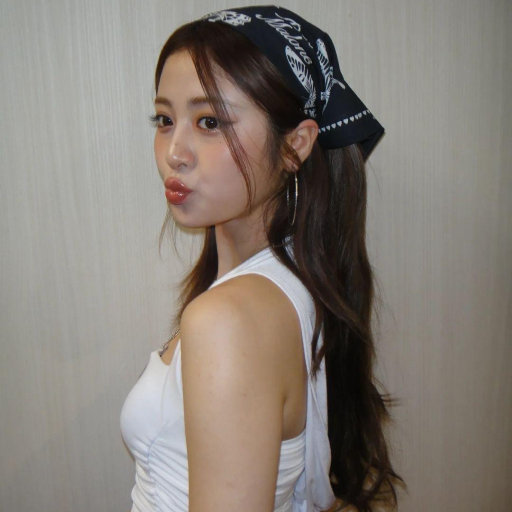 Huh Yunjin gallery image