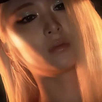 Huh Yunjin 2