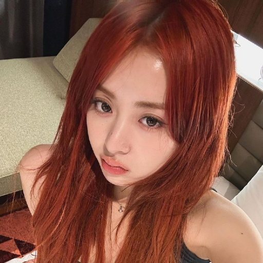 Huh Yunjin gallery image