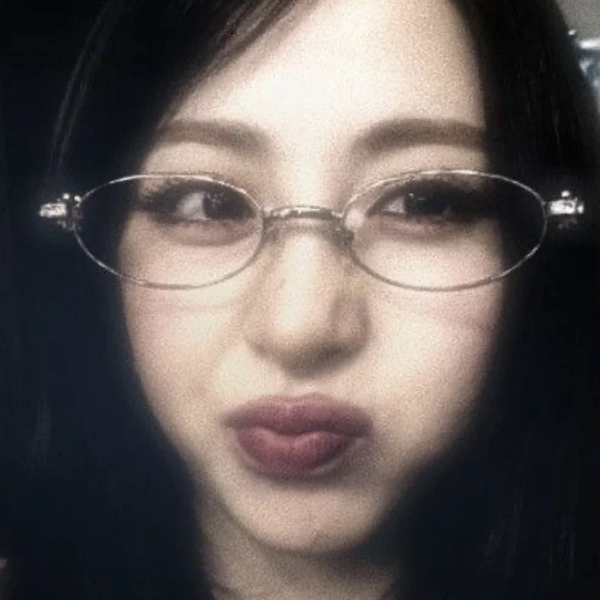 Huh Yunjin gallery image