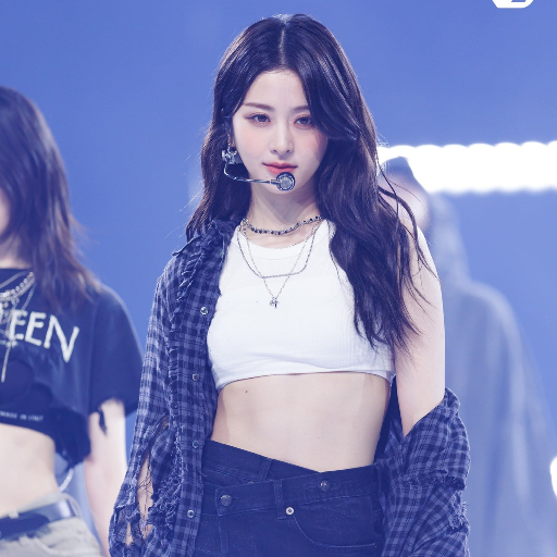 Huh Yunjin gallery image