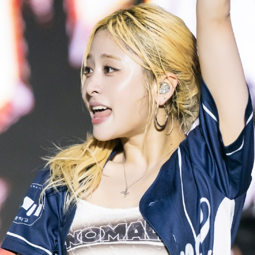 Huh Yunjin gallery image