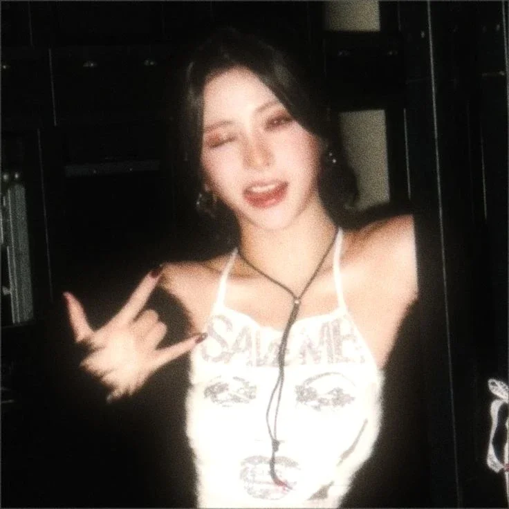 Huh Yunjin gallery image