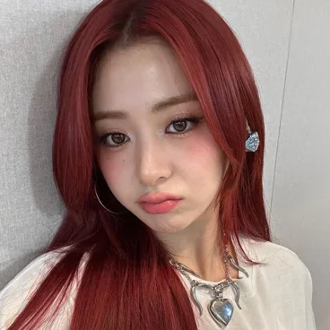 Huh Yunjin 1
