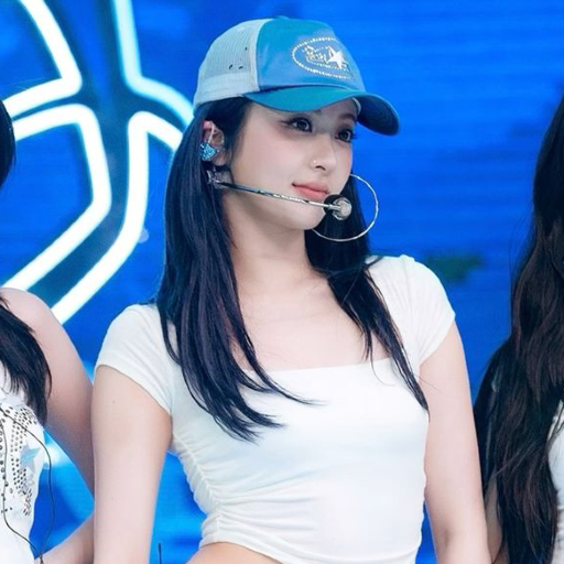 Huh Yunjin gallery image