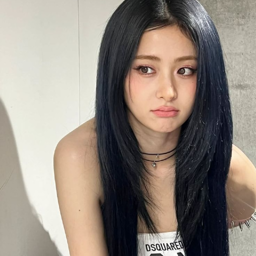 Huh Yunjin 1
