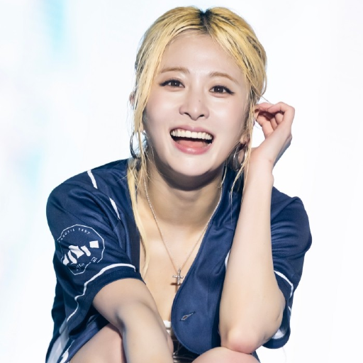 Huh Yunjin gallery image