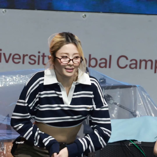 Huh Yunjin gallery image