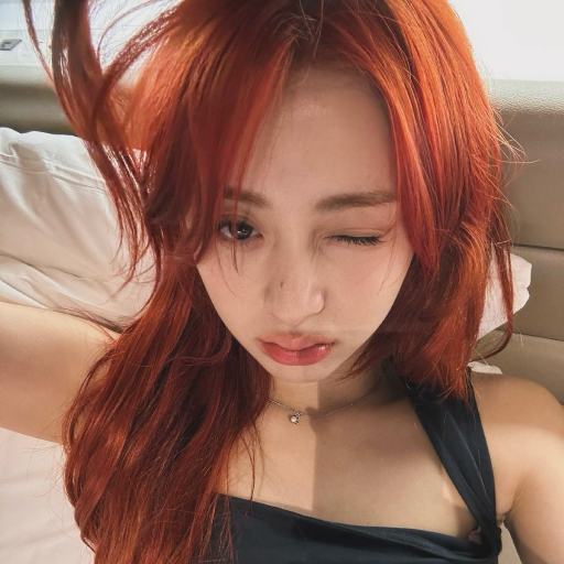 Huh Yunjin gallery image