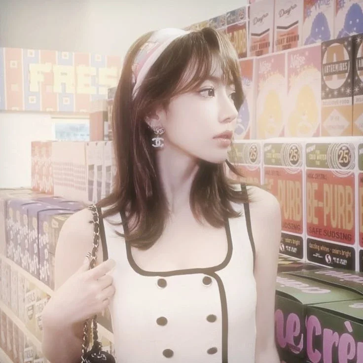 Sakura gallery image