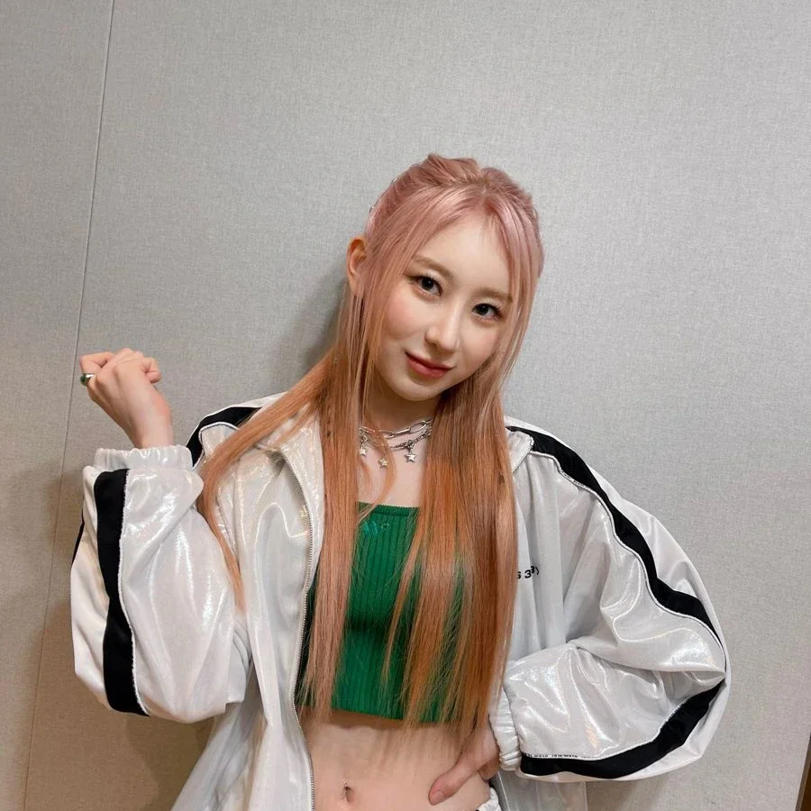 Chaeyeon gallery image