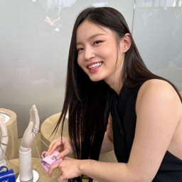 LeeHi
