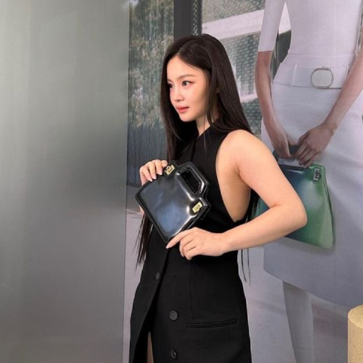 LeeHi galeri görseli