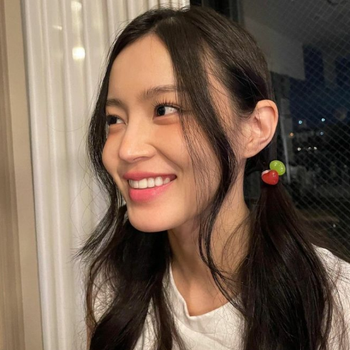 LeeHi galeri görseli