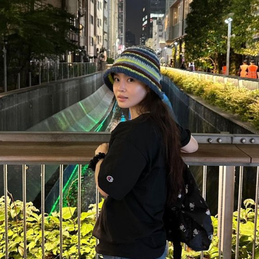 LeeHi galeri görseli
