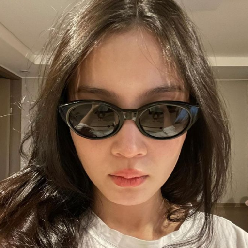 LeeHi galeri görseli
