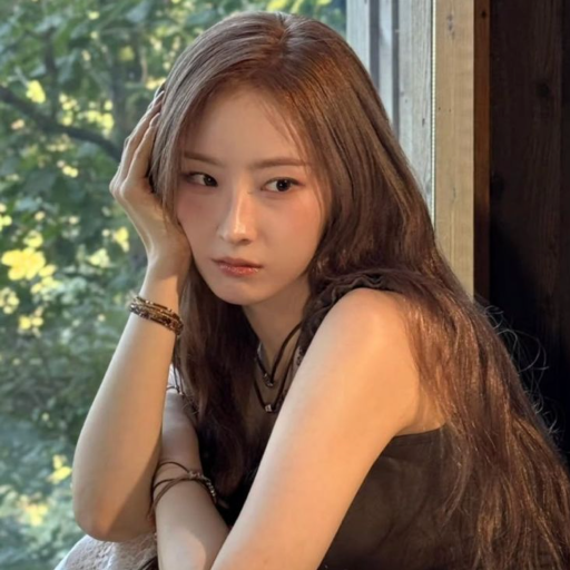 Haseul gallery image