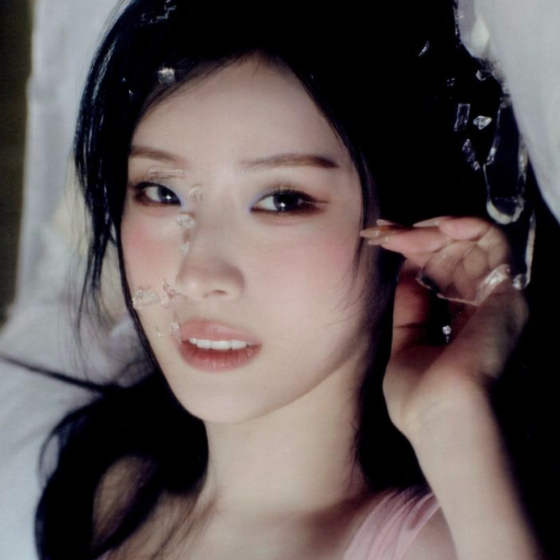Haseul gallery image