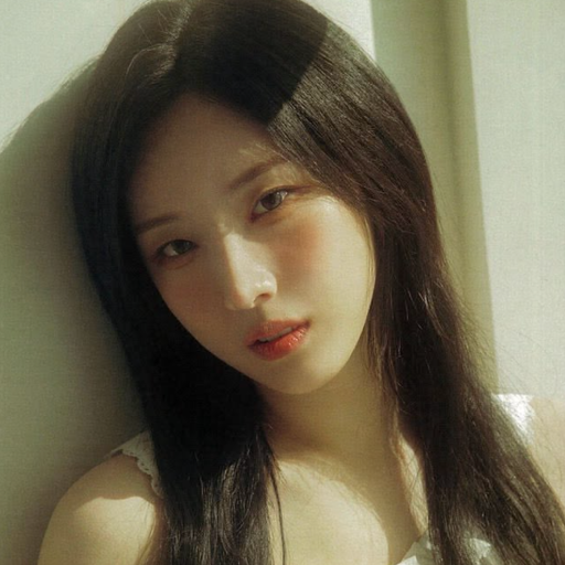 Haseul gallery image