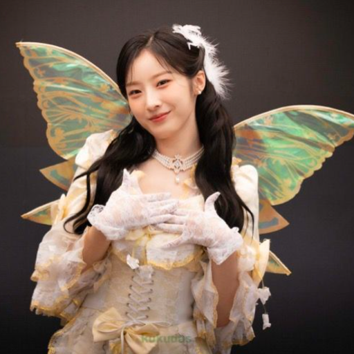 Haseul gallery image