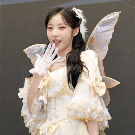 Haseul gallery image