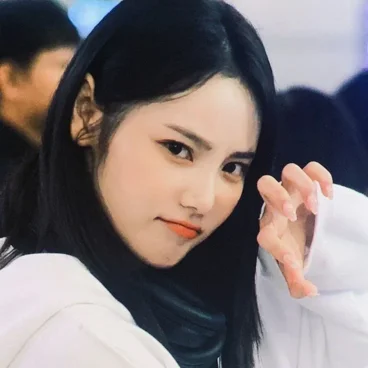 Jinsoul 1