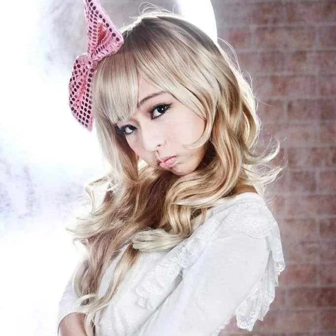Vivi gallery image
